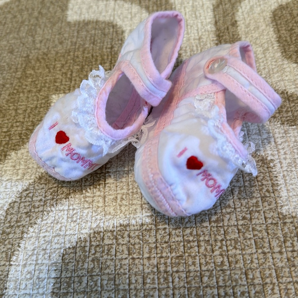 I Love Mommy Crib Shoes
